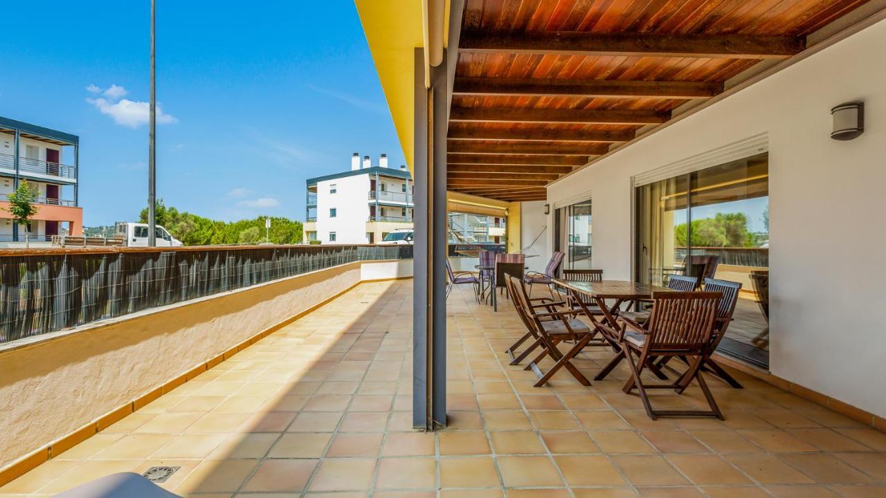 Wonderful Flat W/ Big Patio By Lovelystay Lagos Exterior photo