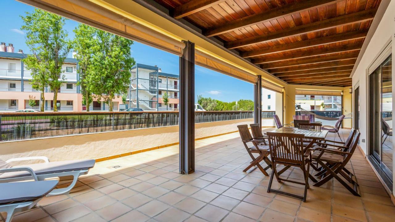 Wonderful Flat W/ Big Patio By Lovelystay Lagos Exterior photo